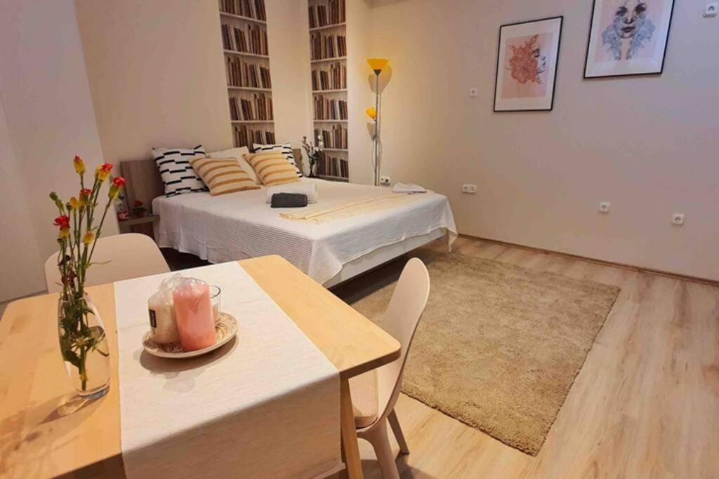 Studio Flat In The Center Of 부다페스트 외부 사진